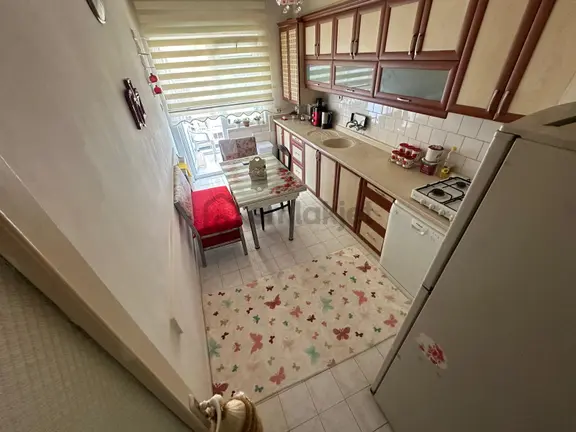 Aşağı Eğlence'de Full Yapılı Kat Konumunda 3+1 Daire! 1