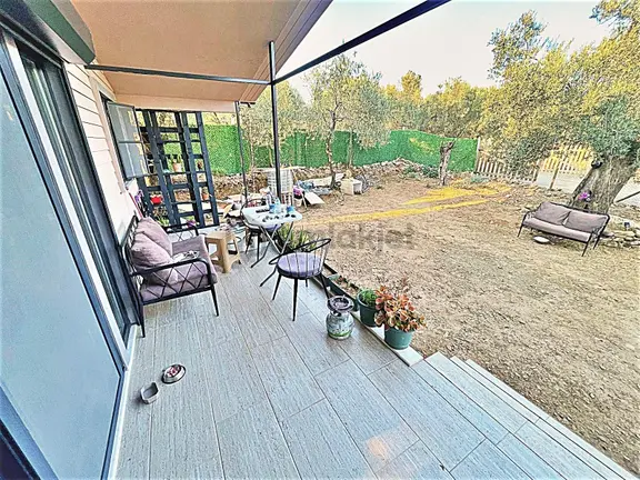 🌀gültaş Emlaktan 306m2 İçerisinde 2+1 Açık Mutfaklı Evi Olan Yerimiz Satılıktır 1