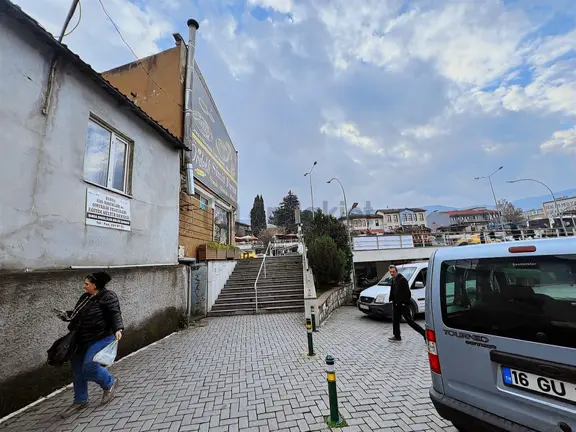 Bursa Demirtaşpaşa'da Müstakil Kargir Bina Arsası 2