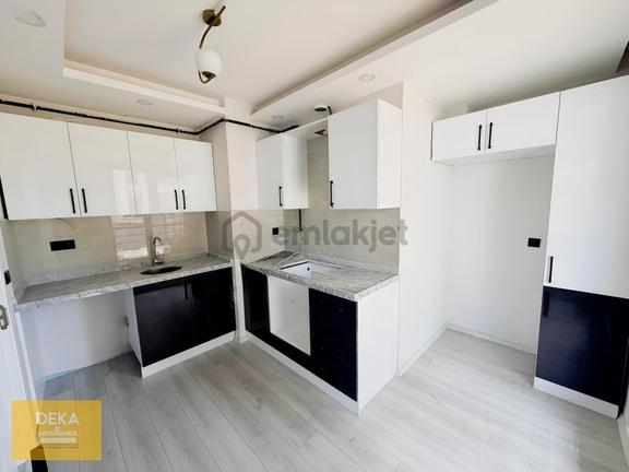 Deka Gayrimenkulden Körfezde Mutfak Ayrı 1.5+1 Kiralık Daire 1