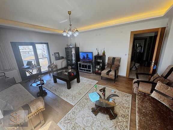 Menemen Zeytinlik Mah. Satılık 3+1 135 M² Arakat Daire 1