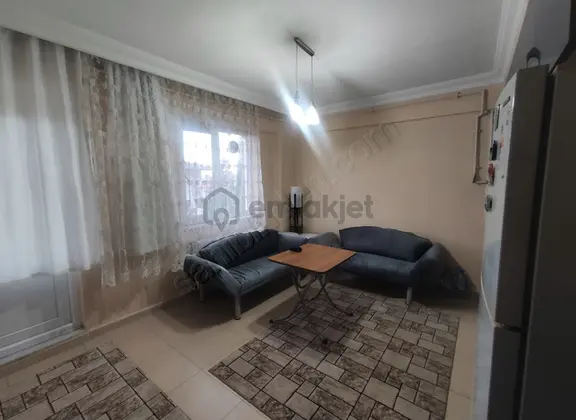Üniversite'ye Yakın Tek Tapu Çift Apart 2+1 Ve 1+1 Fırsat 1