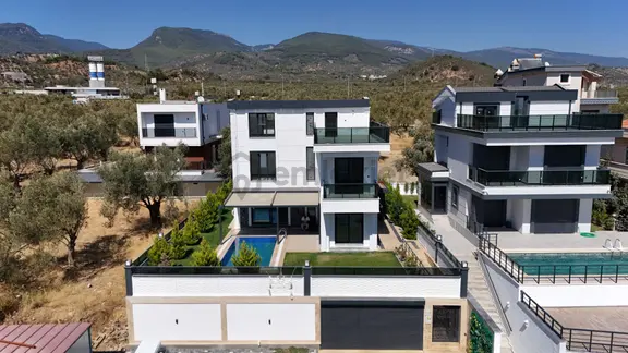 Yiğit'ten Güre De 5+1 Müstakil Havuzlu Kapalı Otoparklı Villa 2
