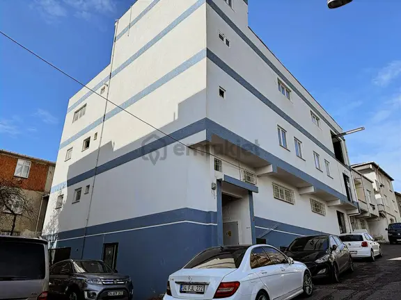 Vefa Gayrimenkulden A.gazi Mah.de 250m2 Kiralık Çatı Katı İşyeri 1