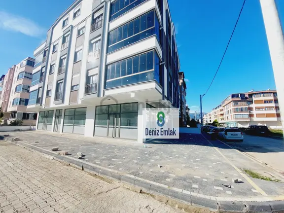 Denizden Akçayda Denize 100 M Arakat Satılık 2+1 Daire. 1