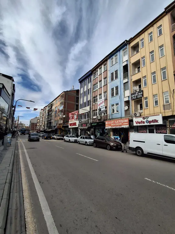 Aksaray'ın Kalbinde Hamidiye Mahallesinde Satılık 5 Katlı Komple Bina 1