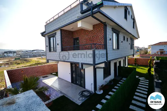 Sakarya Kocaali De Denize 2 Prsl Havuzlu 4+1 Müstakil Villa 1