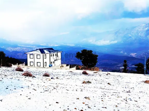 Kar Emlaktan Yenikonacık Bozkırlı Mevkiinde 350 M2 Satılık Arsa 2