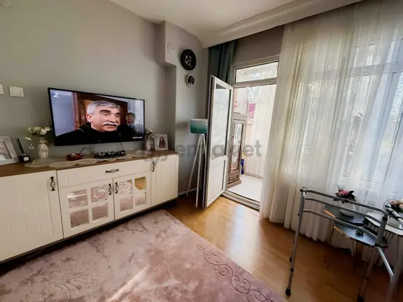 Satılık Zeynep Kamilde Satılık 3+1 Daire 1