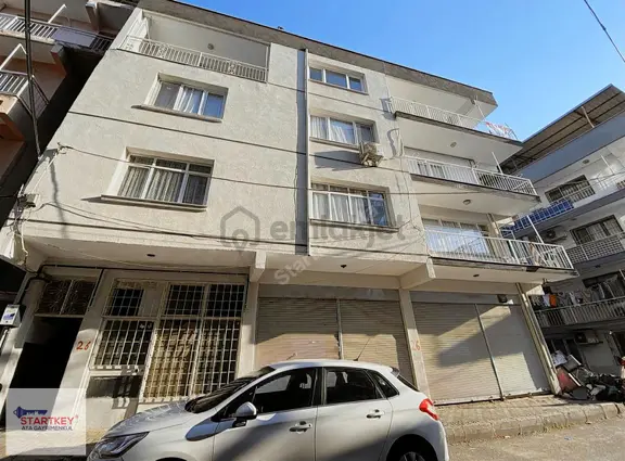 Bayraklı Yamanlar Mahallesi 'nde 3+1 Satılık Daire 1