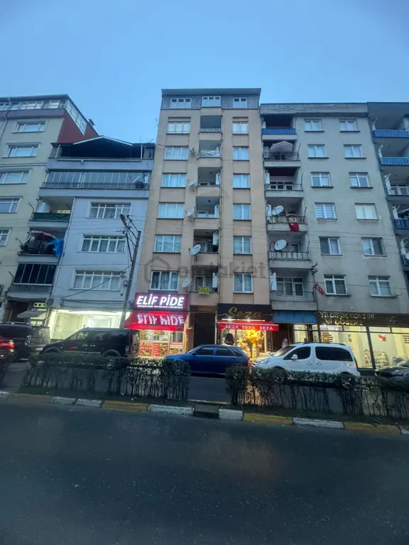 İnanç Emlaktan Hacısiyam Mahallesi İnönü Caddesinde 2+1 Kiralık Daireler 1