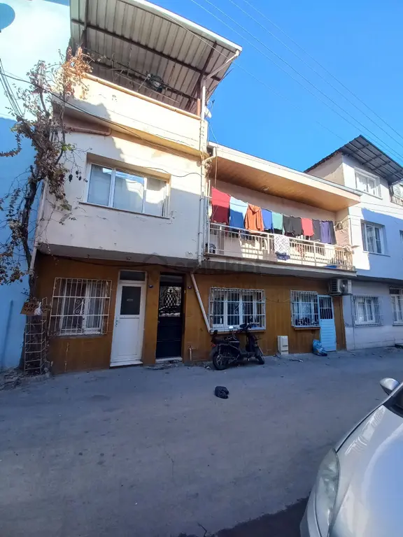 İzmir Bornova Zafer'de Satılık 2.katlı Bina 1