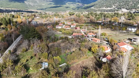 Goldhouse Dan Satılık Nif Yaylasında Kargır Ev Tarla 1