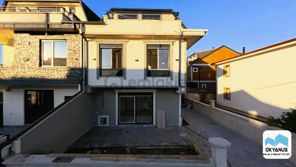 Sakarya Kocaali De Deniz Manzaralı Ön Arka Cephe Seçenekli 4+1 Villa 1