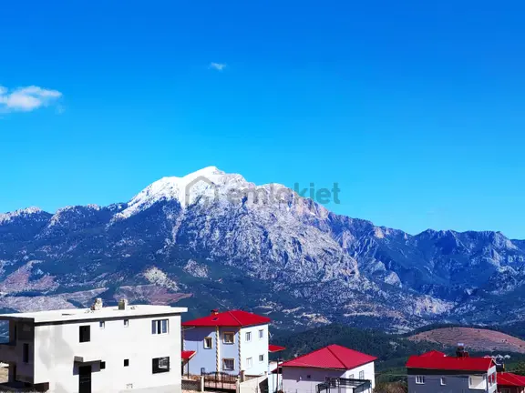Kar Emlaktan Yenikonacık Efes Sitesi Üzerinde 400 M2 Satılık Arsa 1
