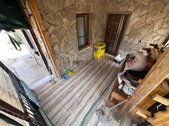 Mera Emlaktan Dereli Köyünde Ev+dam+su+ Mevcut 9.775m2 Zeytinlik 2