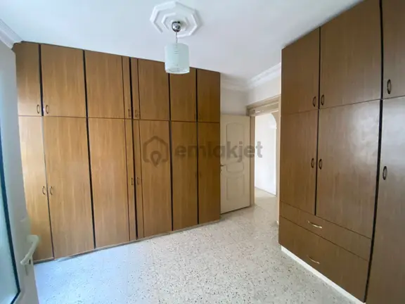 Yaşarsoy Gyo'dan Haliliye/yenişehir Mah 3+1 Uygun Arakat Daire 1
