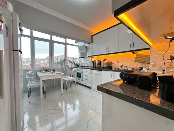 Genereal Tevfik Sağlam Caddesinde Lüx Yapılı Yapılı Ara Kat 3+1 1
