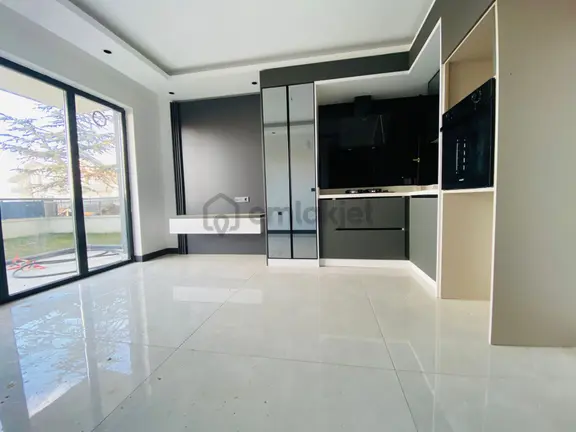 İncek Taşpınar'da Bahçe Kullanımlı 2+1 Sıfır Satılık Daire !!! 1