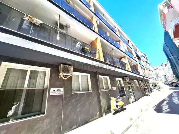 Kuşadası Türkmen'de Sahile 100 Mt. 78 M2 1+1 Satılık Daire 2