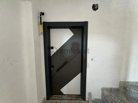 Sakaraya Karasu'da Havuzlu Sıfır Ara Katta 2+1 Daire 1
