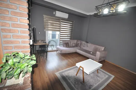 Cb'den Osm Yanı Eşyalı Kiracılıcadde Üzeri Konsept Tasarım 1+1 2