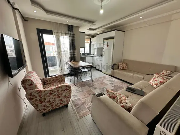 Zeki Emlak'tan Muradiye'de Eşyalı Kiralık 2+1 Daire 2