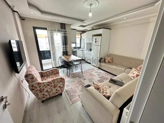 Zeki Emlak'tan Muradiye'de Eşyalı Kiralık 2+1 Daire 1