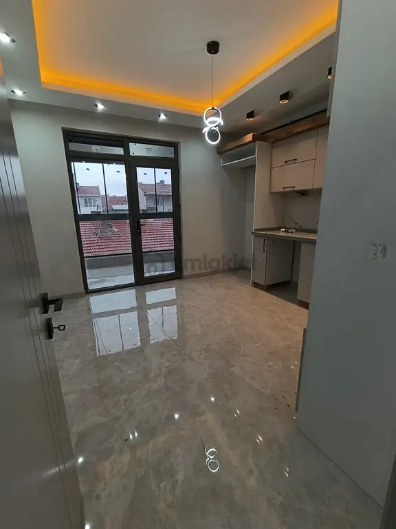 Şirintepe De Ebeveyn Banyolu 2+1 Sıfır Daire 2