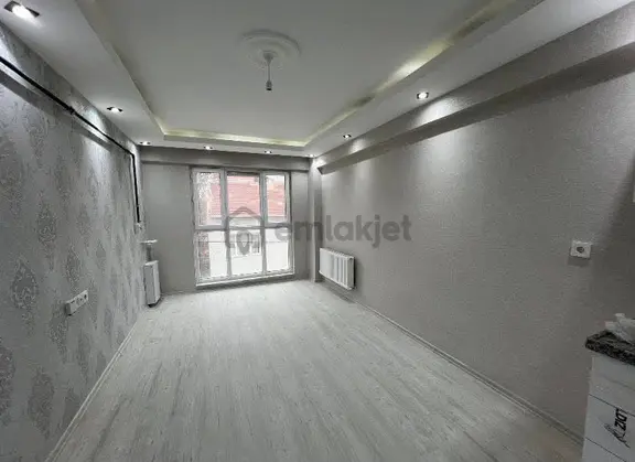 Çamlıca Mahallesinde 1+1 Satılık Daire 2