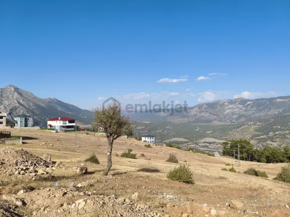 Kar Emlaktan Yenikonacık Bozkırlı Mevkiinde 360m2 Satılık Arsa 2