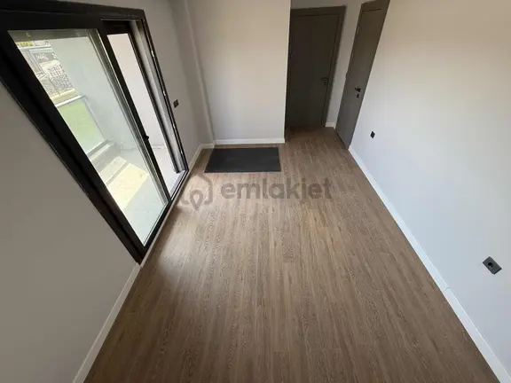 Onmax Bahçelievler'de Satılık Sıfır 2+1 225 M2 Bahçeli Lüx Daire 2