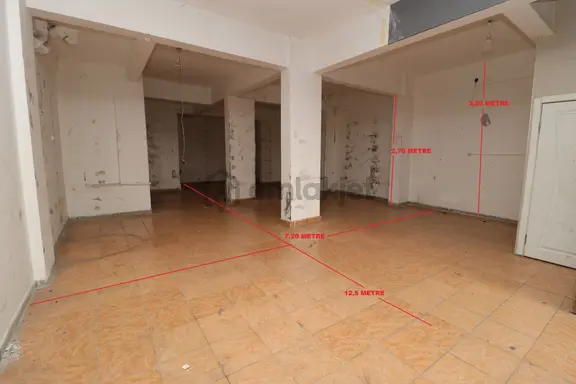Akif'ten Topçu'da Cadde Üzeri 90 Metre Kare Kiralık Dükkan/depo 2