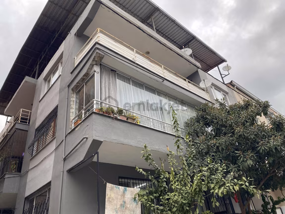 Satılık Çok Geniş 3+1 Merkezi Konum 2