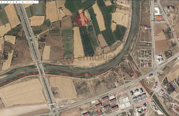 Hedef Emlaktan Rte Bulvar Zara Caddesi Üstü Köşe Parsel 2690 M2 1