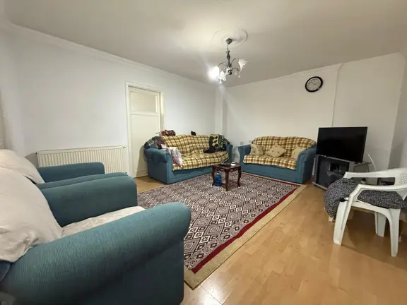 Pınarbaşında Bahce Katı Geniş M2 3+1 1