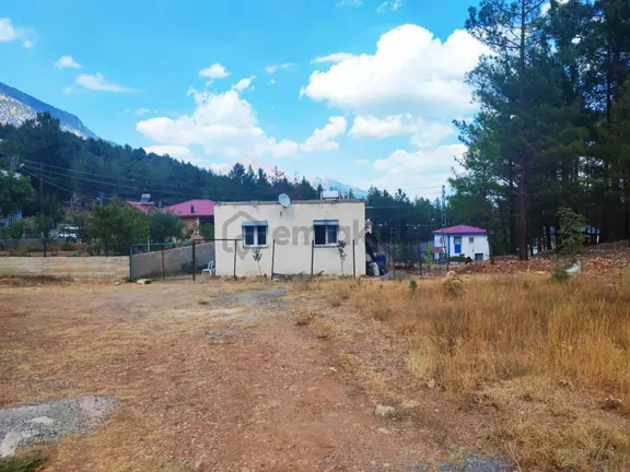 Kar Emlaktan Yenikonacık Kırıntı Mevkiinde 250 M2 Satılık Arsa 2