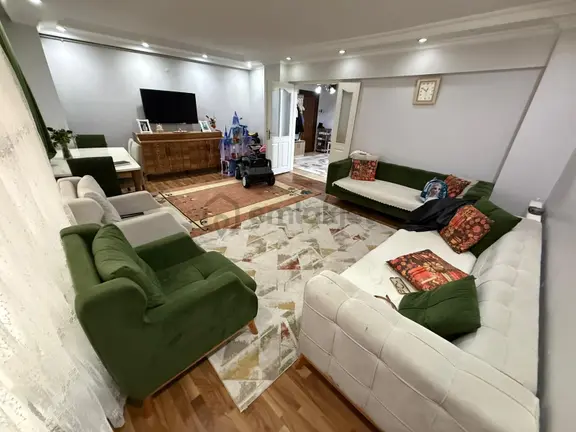 Yeni Etlik Caddesi Yakını Balkonlu Kot2 2