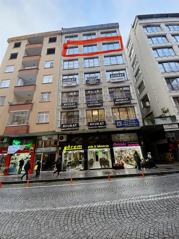 Altın Emlak Rize Merkezin Kalbinde 3+1 Satılık Daire-ofis 1