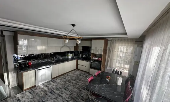 Karakaya'da Lüks Yapılı 3+1 Yeni Binada Merkezi Lakosyonda Fırsat Daire 2