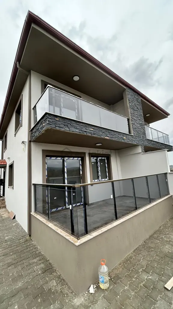 🏡osmancalı Mahallesi 🏡 ✅2+1 100m2 2 Katlı Müstakil Villa ❇️açık Mutfak Bahçeli Otoparklı 1