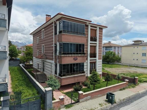 Moda'dan Süper Konumda Arsa Payı Yüksek Satılık Lüks 3+1 Daire! 1