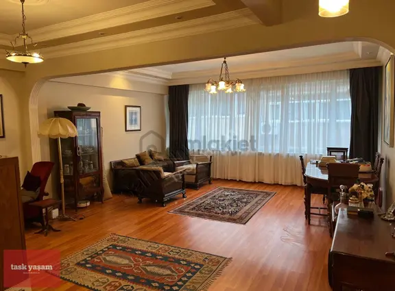 Şişli Feriköy Mahallesi'nde Satılık 3+1 Bakımlı Ferah Daire 1
