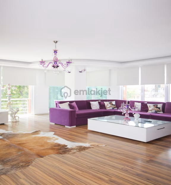 Müslüm Emlaktan Deniz Manzaralı Satılık Ara Kat Daire 1