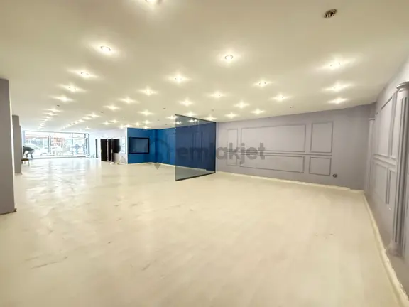 Siteler'de 180 M2, Dekorlu, Demirhendek Yanı, Düz Giriş Mağaza! 2