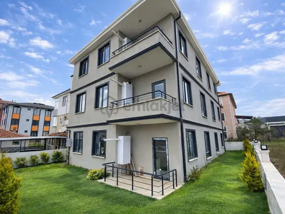 Karasu'da Sahile Yürüme Mesafesinde Bahçe Katı 2+1 Satılık Daire 1