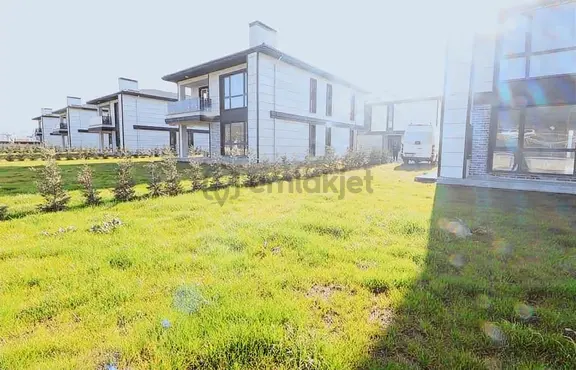 Düzce Kazukoğlun'da Satılık Villa 2