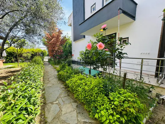 Tek Yetkili Kostak Gayrimenkulden Akçayda Şahane4+2bahçeli Villa 2