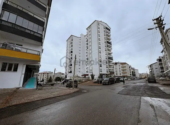 Kabze Emlaktan Huzur Mh'de Full Yapılı Satılık Daire..!! 2