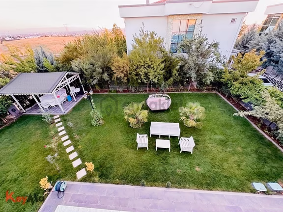 Dicle Üniversitesi Yakınnda Satılık Dubleks Villa 1